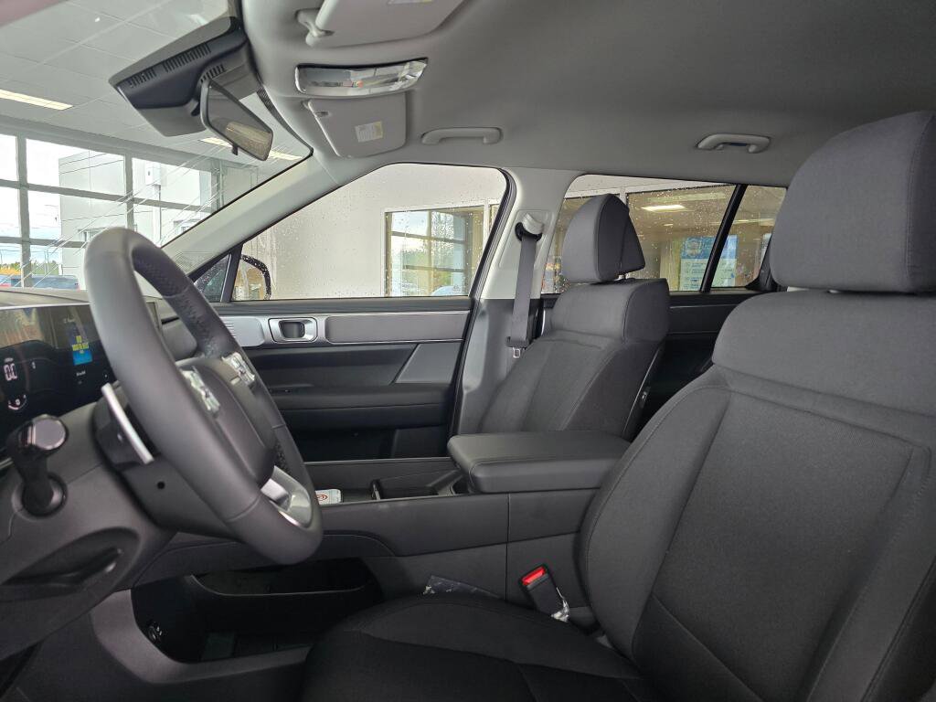 New 2026 Hyundai Santa Fe SE image 19