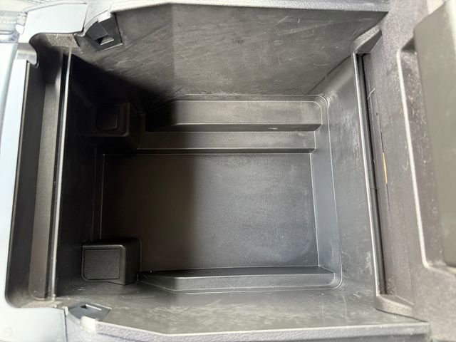 Used 2024 Ford Expedition XLT image 31