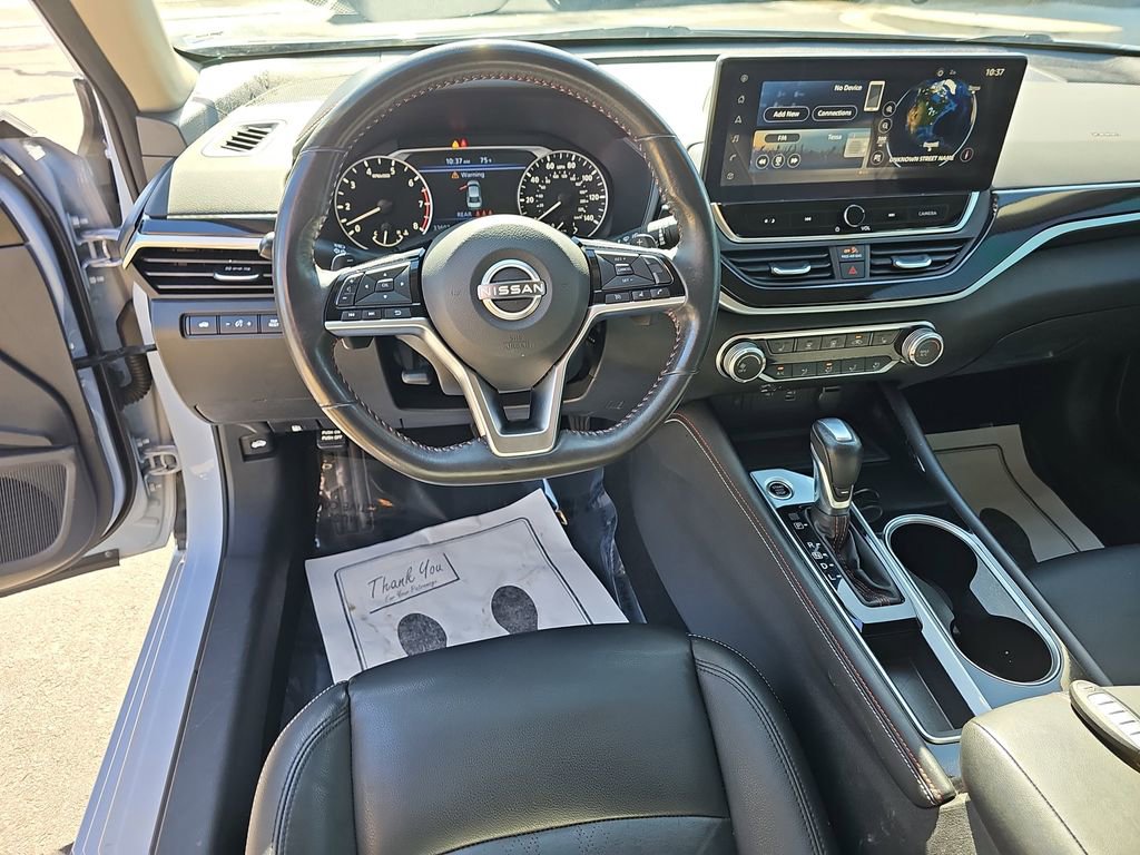 Used 2023 Nissan Altima 2.5 SR w/ SR Premium Package image 19