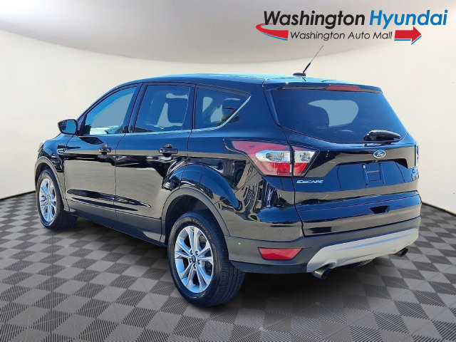 Used 2017 Ford Escape SE AWD/4WD image 4