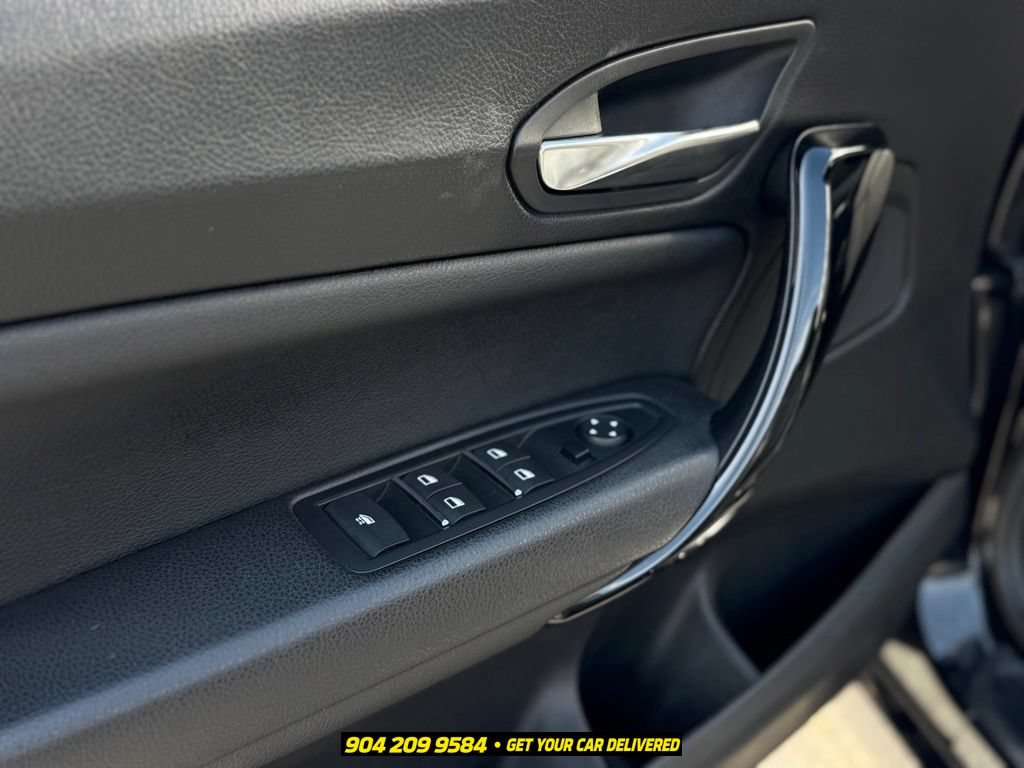 Used 2018 BMW 230i Convertible RWD image 17