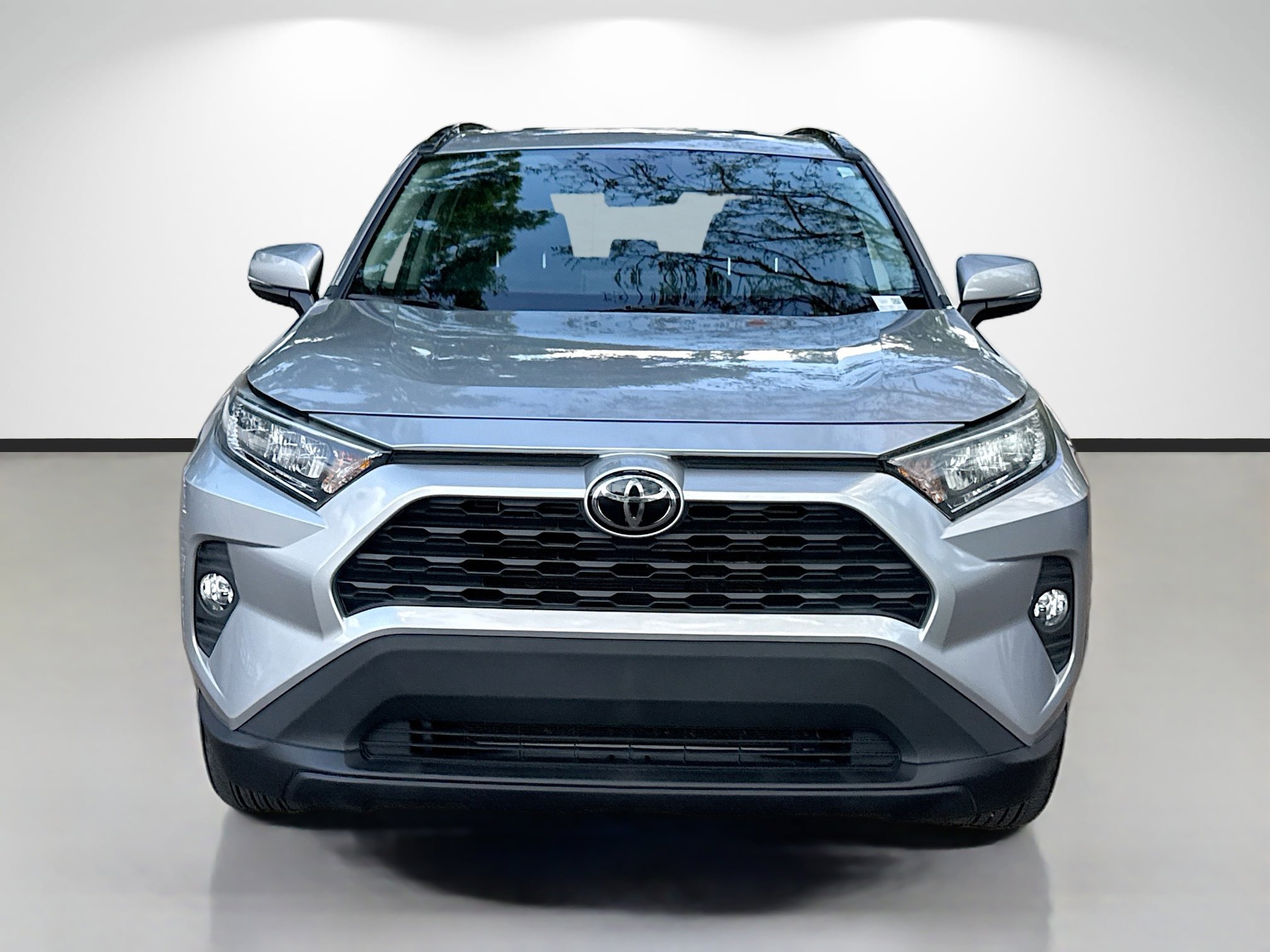 Used 2021 Toyota RAV4 XLE image 7