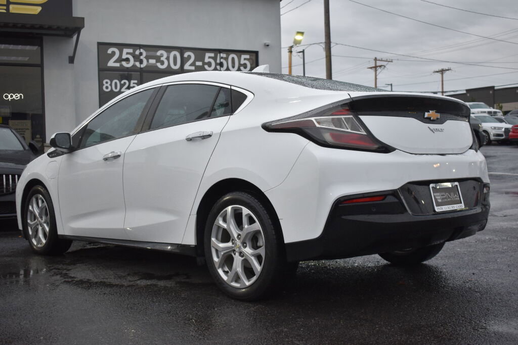 Used 2017 Chevrolet Volt Premier w/ Driver Confidence II Package image 11