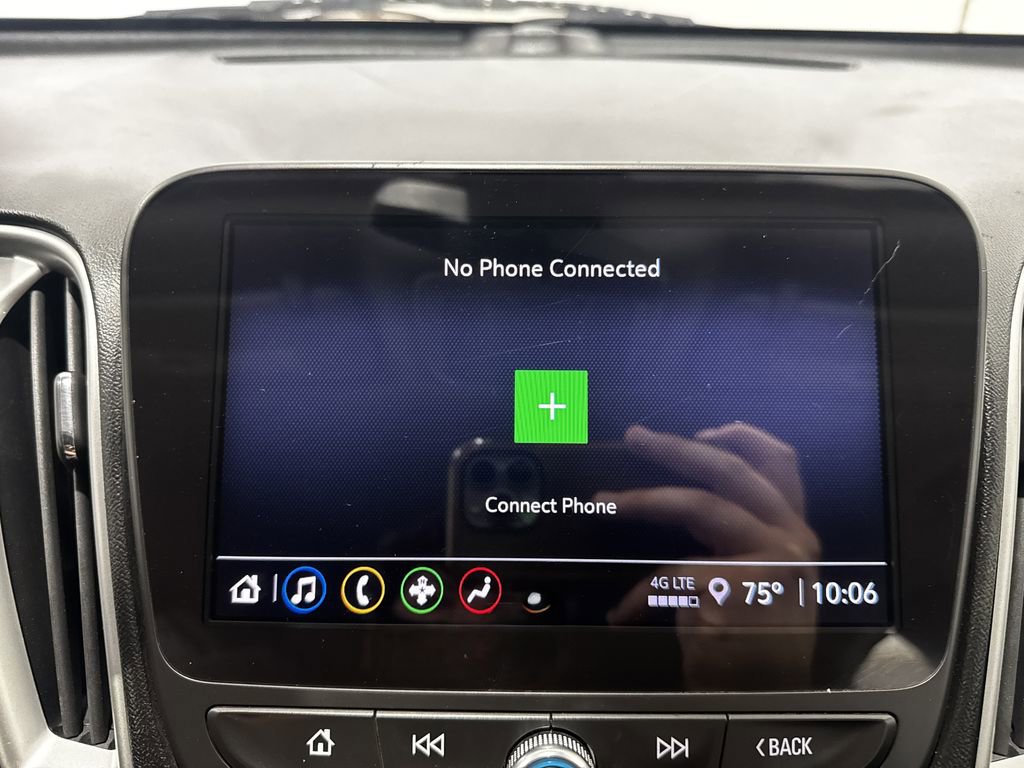 Used 2022 Chevrolet Malibu LT image 35