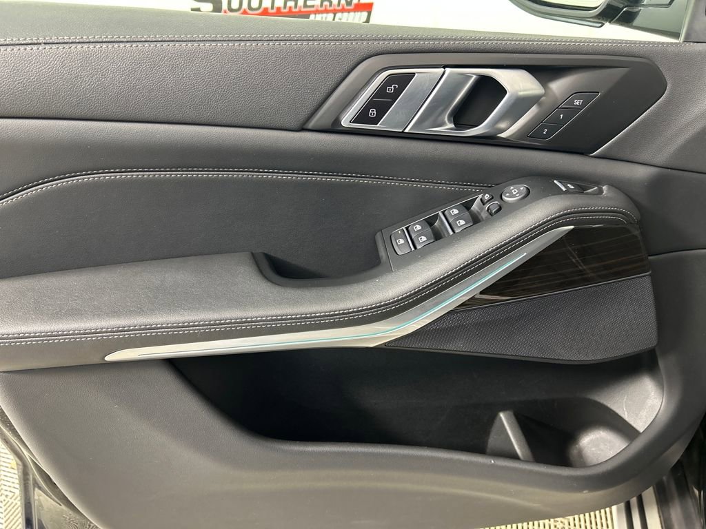 Used 2023 BMW X5 xDrive40i image 12