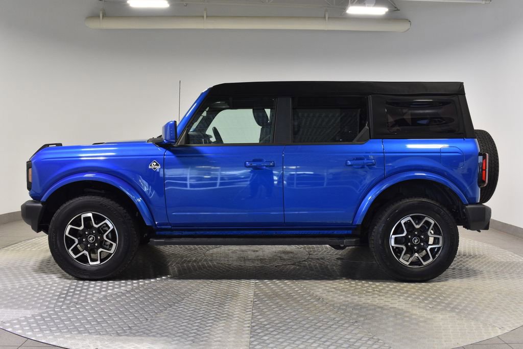 Used 2024 Ford Bronco Outer Banks image 2
