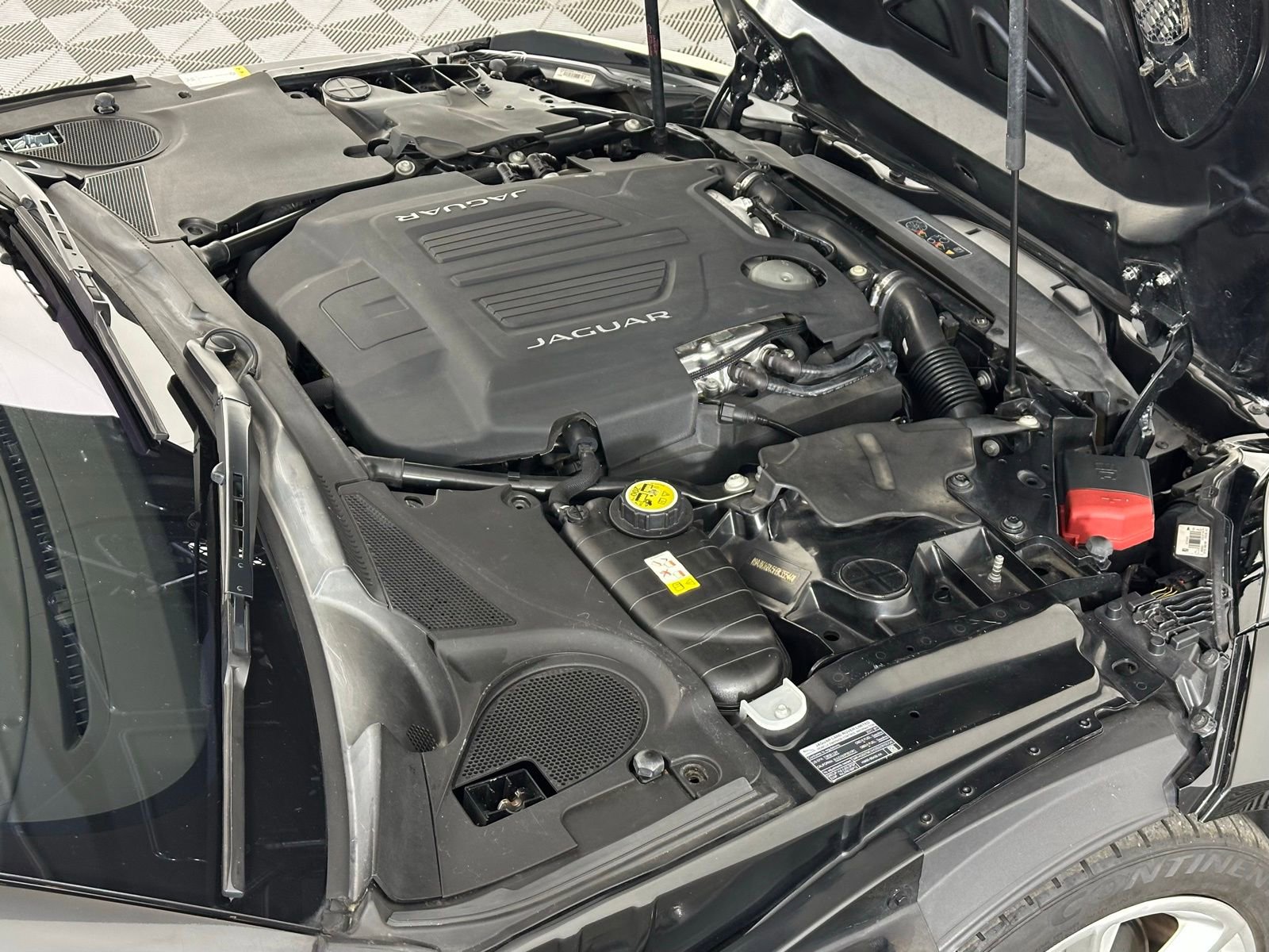 Used 2017 Jaguar F-TYPE S image 24