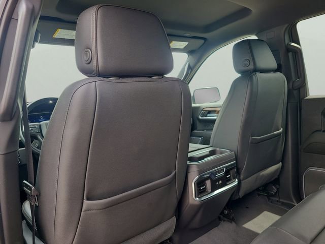 Used 2023 Chevrolet Silverado 1500 High Country w/ Technology Package image 7