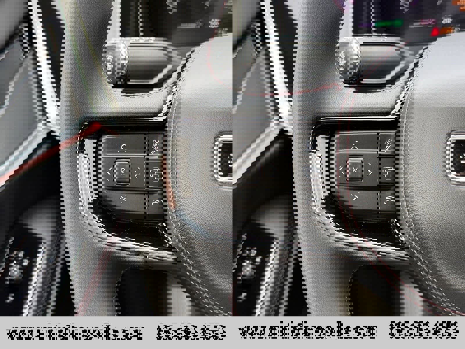 Used 2025 Jeep Wagoneer S Limited AWD/4WD image 18