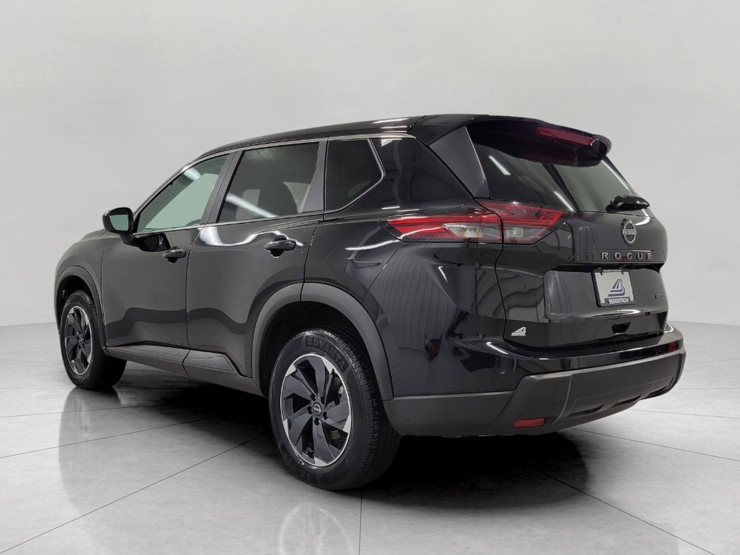 Used 2025 Nissan Rogue SV AWD/4WD image 21