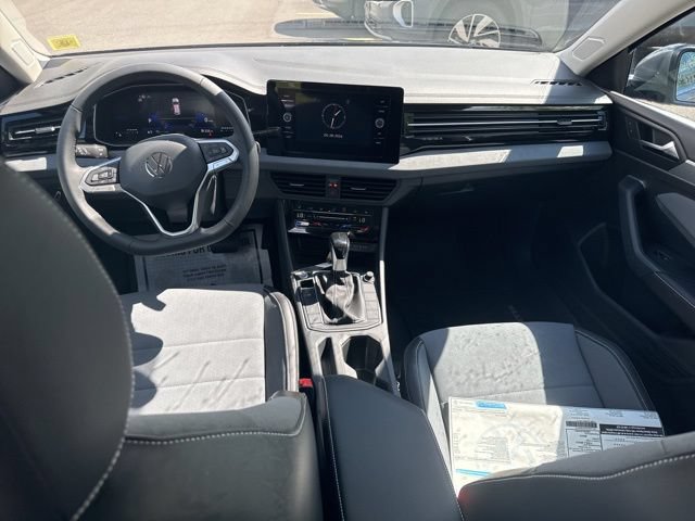 New 2026 Volkswagen Jetta SE FWD image 10