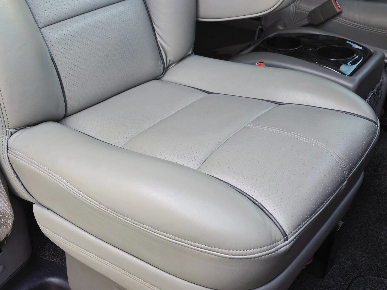 Used 2016 GMC Savana 2500 image 93