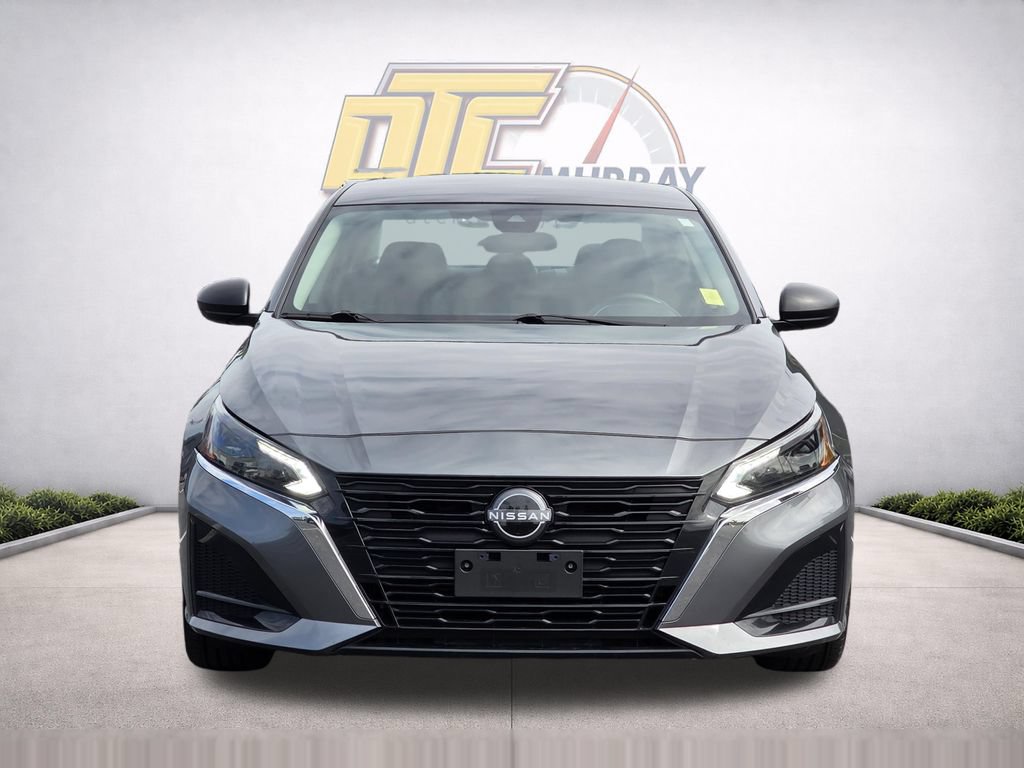 Used 2024 Nissan Altima 2.5 S FWD image 3