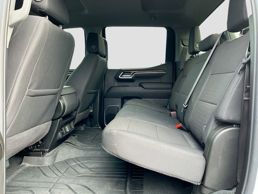 Used 2025 Chevrolet Silverado 1500 LT AWD/4WD image 22