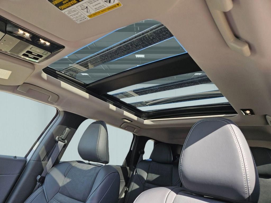 New 2025 Mitsubishi Outlander AWD image 13