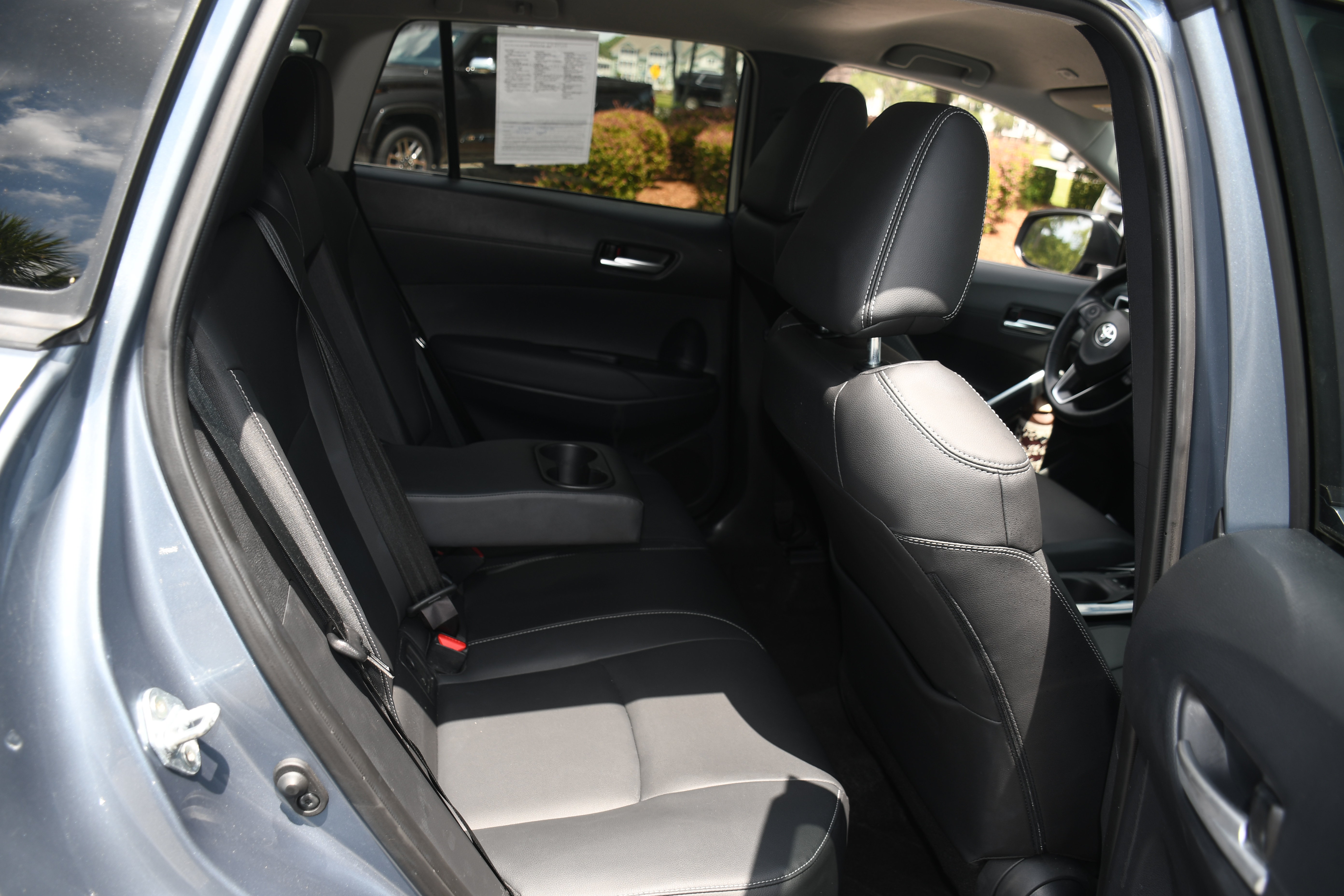 Certified 2025 Toyota Corolla Cross XLE FWD image 18