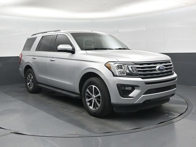 Used 2019 Ford Expedition XLT w/ Equipment Group 201A AWD/4WD image 1