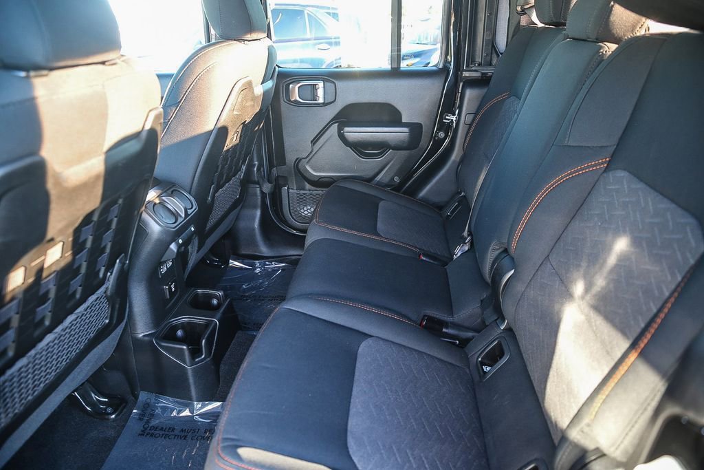 Certified 2022 Jeep Gladiator Mojave w/ Cold Weather Group image 20