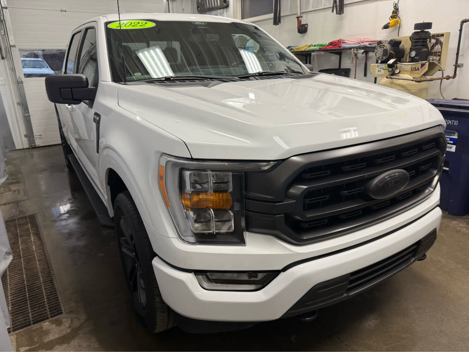 Used 2022 Ford F150 XLT w/ Equipment Group 302A High image 3