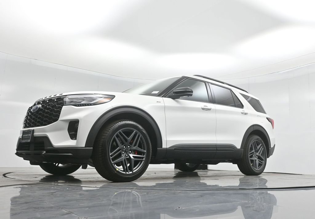 New 2025 Ford Explorer ST-Line w/ Premium Package image 48