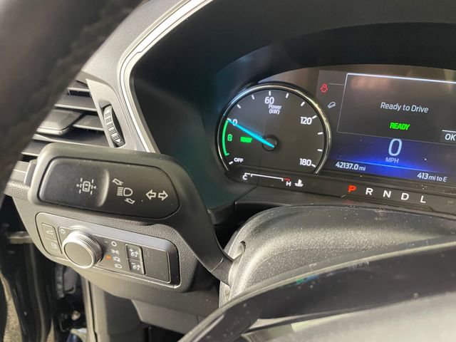 Used 2022 Ford Escape SE w/ SE Sport Appearance Package image 13