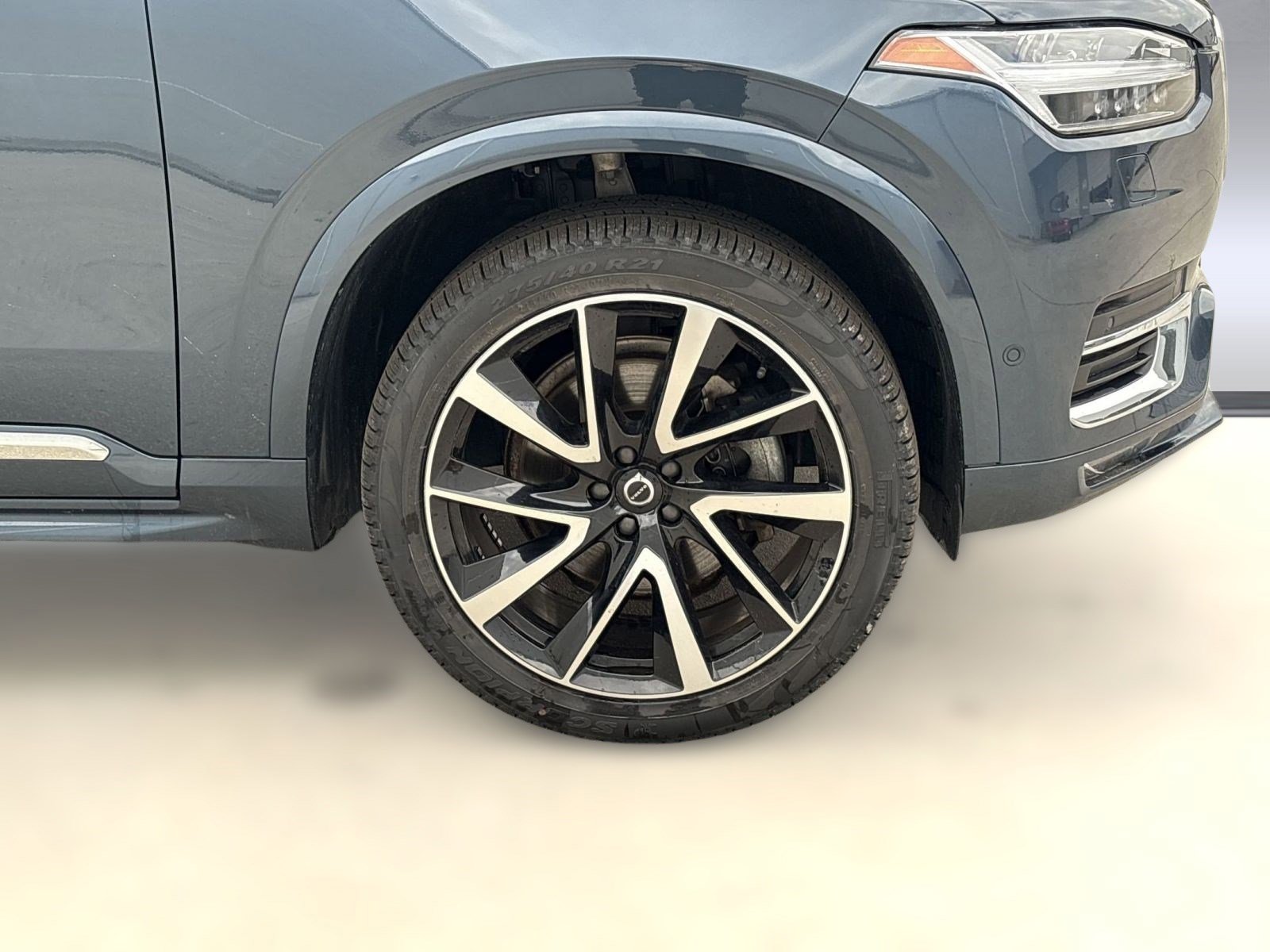 Certified 2024 Volvo XC90 B6 Plus w/ Protection Package Premier image 12