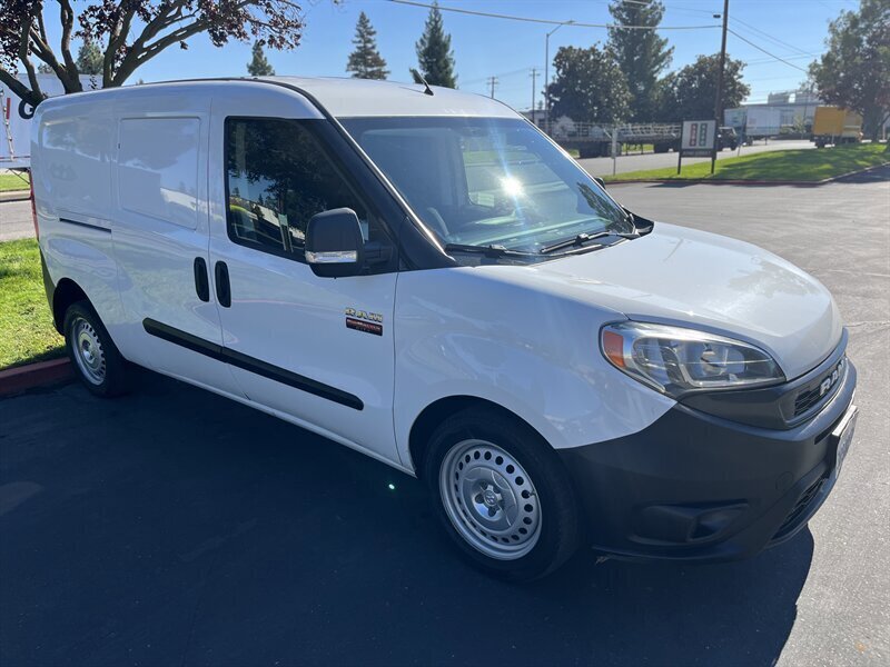 Used 2019 RAM ProMaster City Tradesman FWD image 3