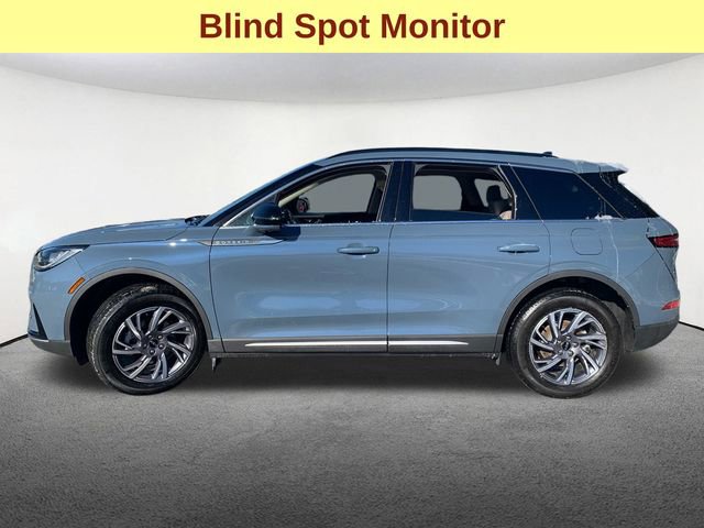Used 2025 Lincoln Corsair AWD w/ Equipment Group 101A image 6