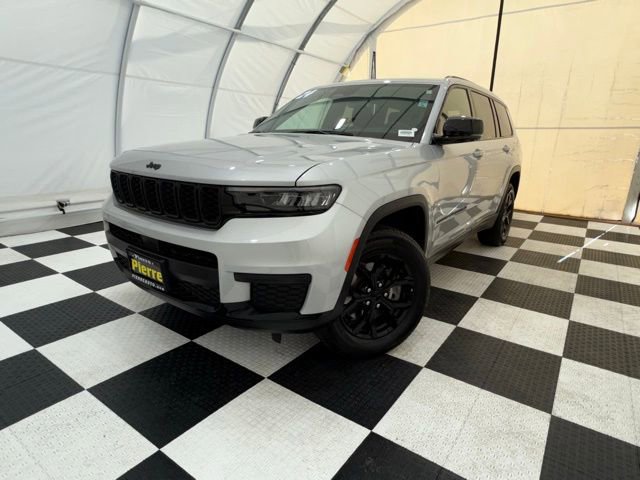 Used 2024 Jeep Grand Cherokee L Laredo