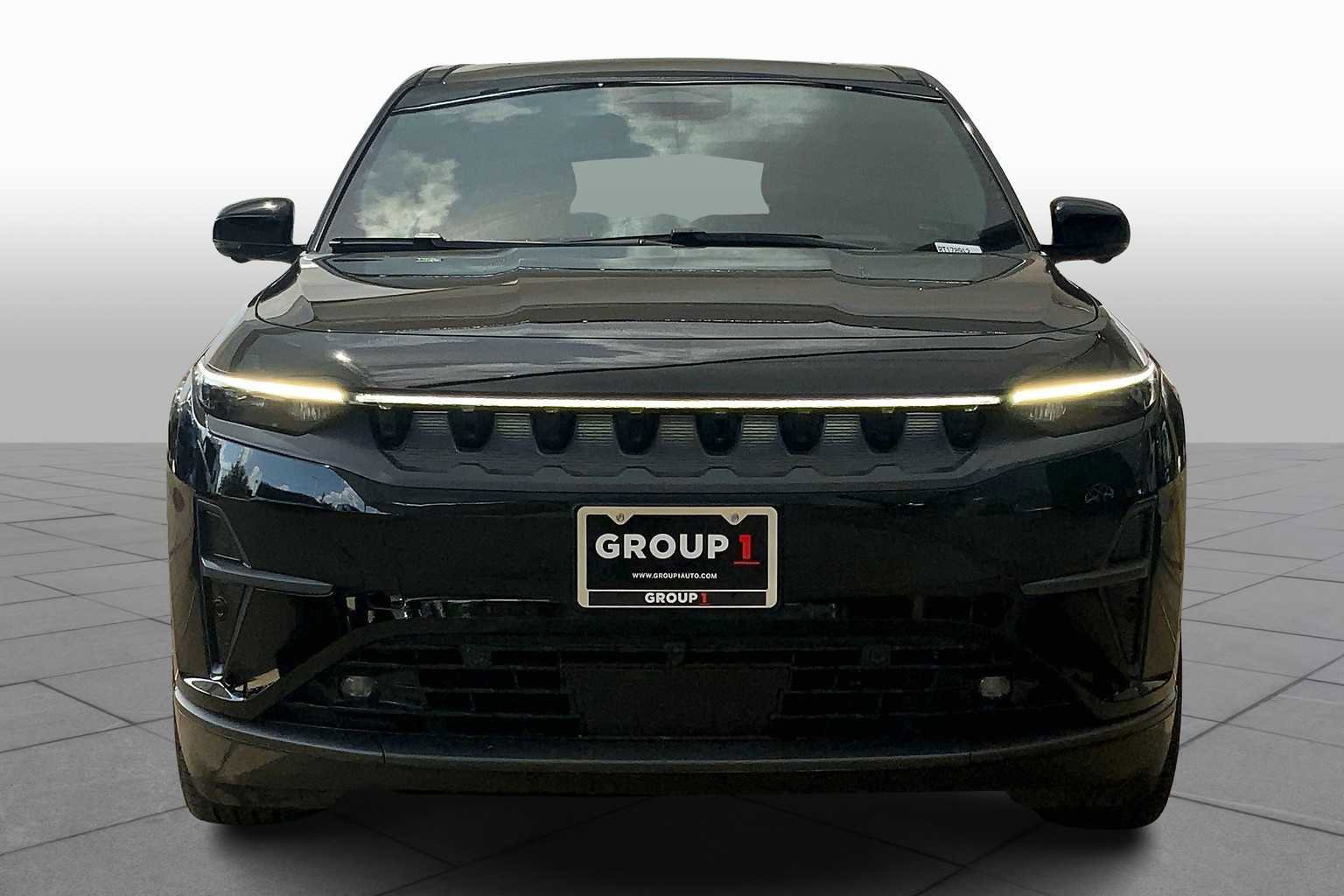 Used 2024 Jeep Wagoneer Launch Edition image 5