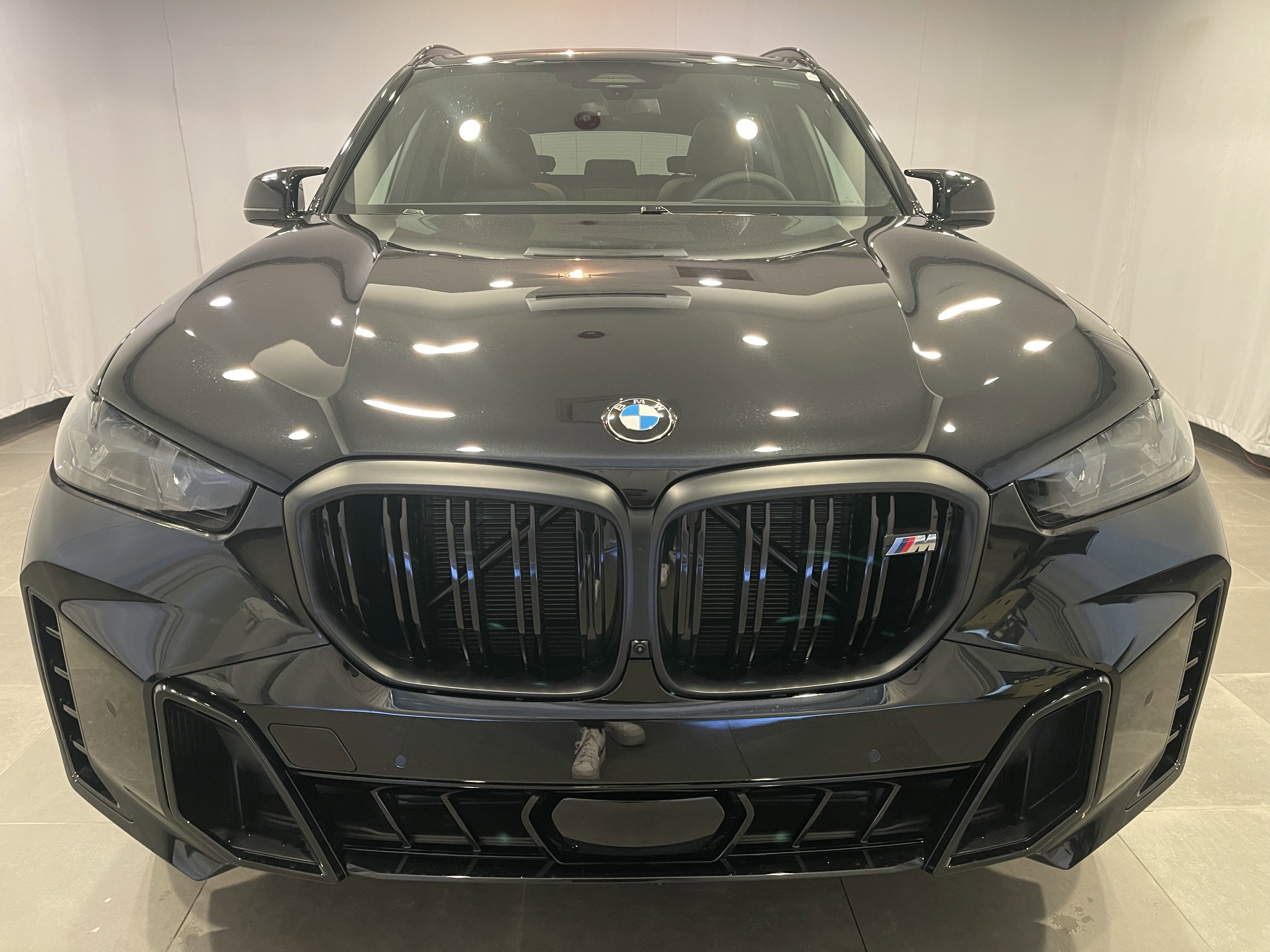 New 2026 BMW X5 M60i w/ Executive Package AWD/4WD image 2