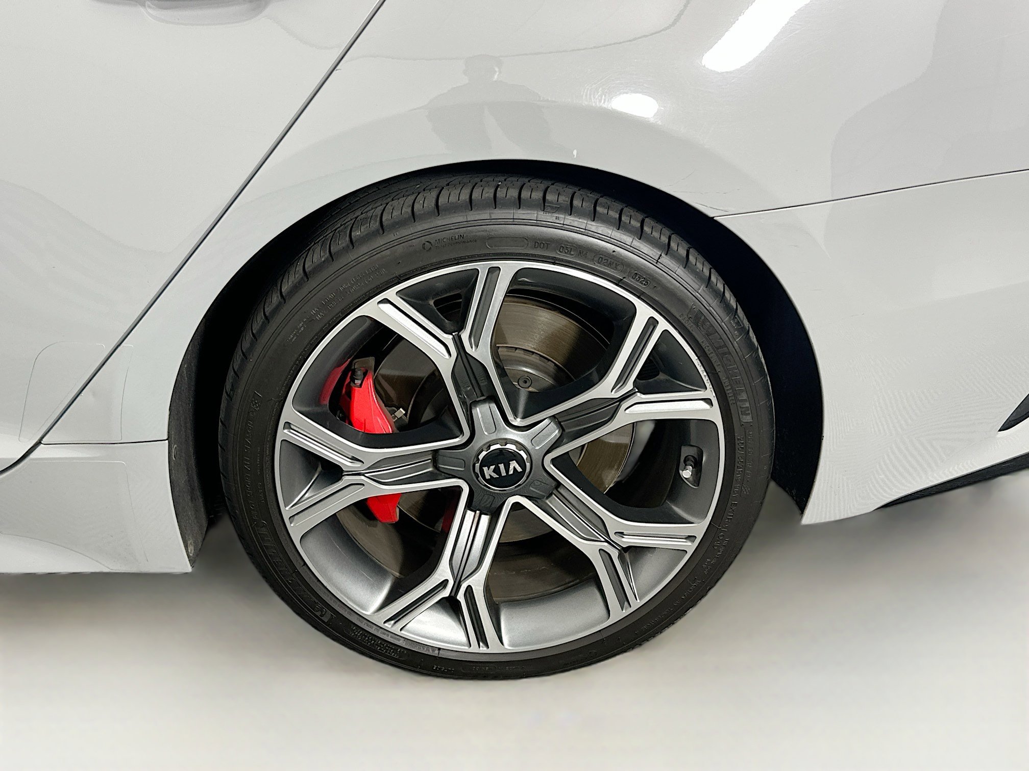 Used 2020 Kia Stinger GT1 image 11