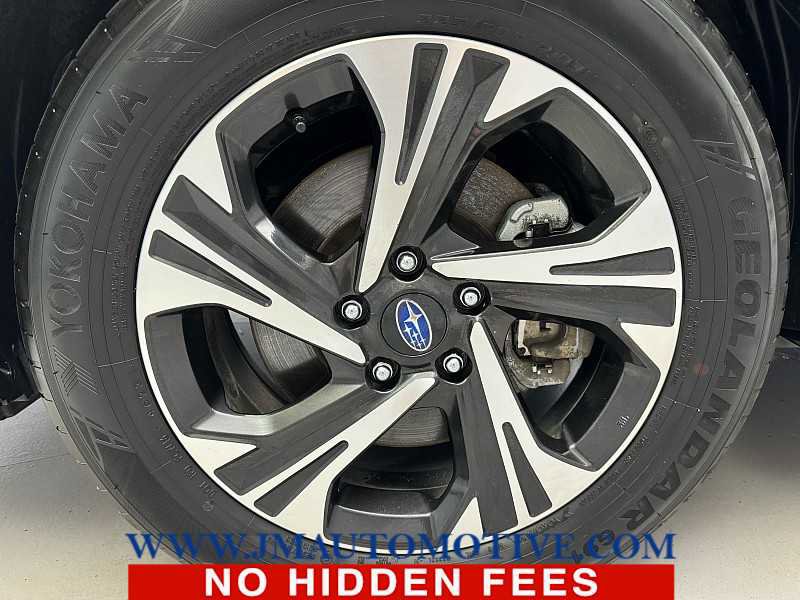 Used 2024 Subaru Crosstrek 2.0i Premium image 9