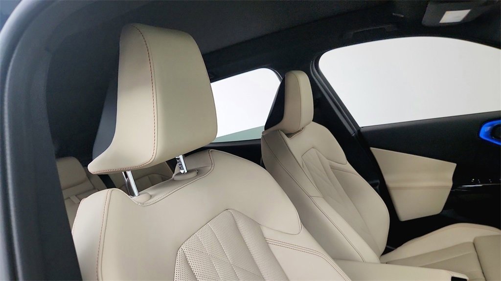 New 2025 BMW X3 M50 w/ Premium Package image 10