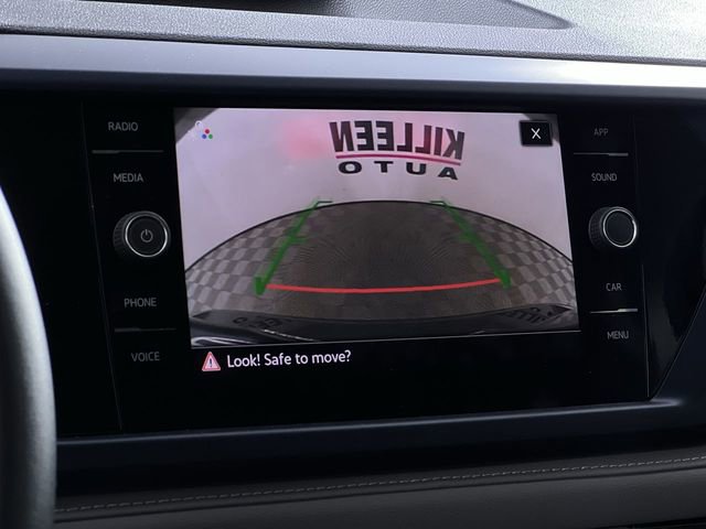 Used 2024 Volkswagen Taos SE image 17