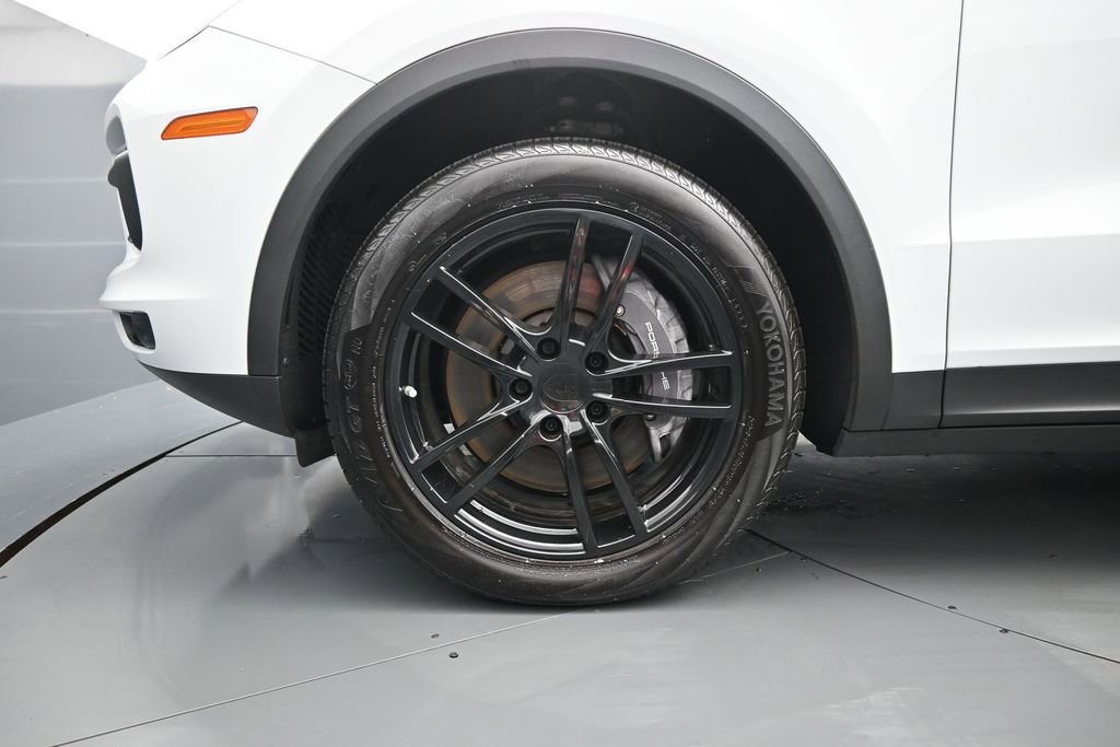 Certified 2023 Porsche Cayenne AWD/4WD image 7