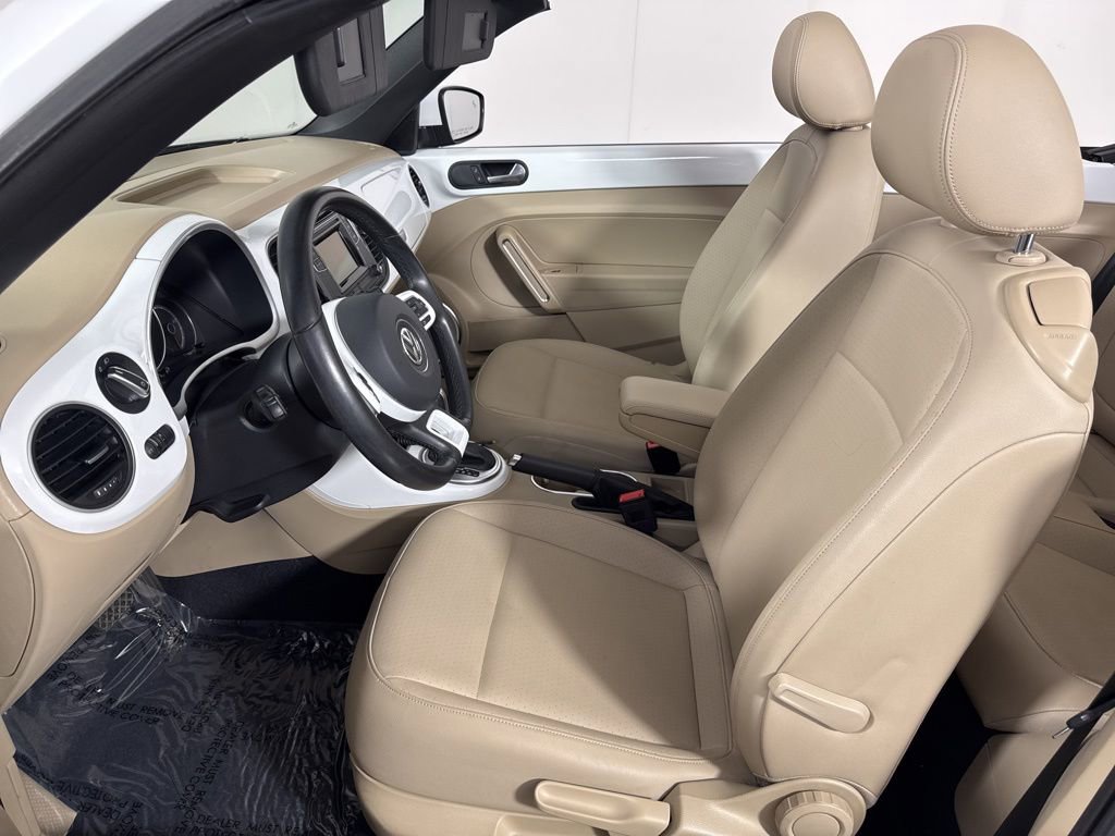 Used 2019 Volkswagen Beetle 2.0T S FWD image 15