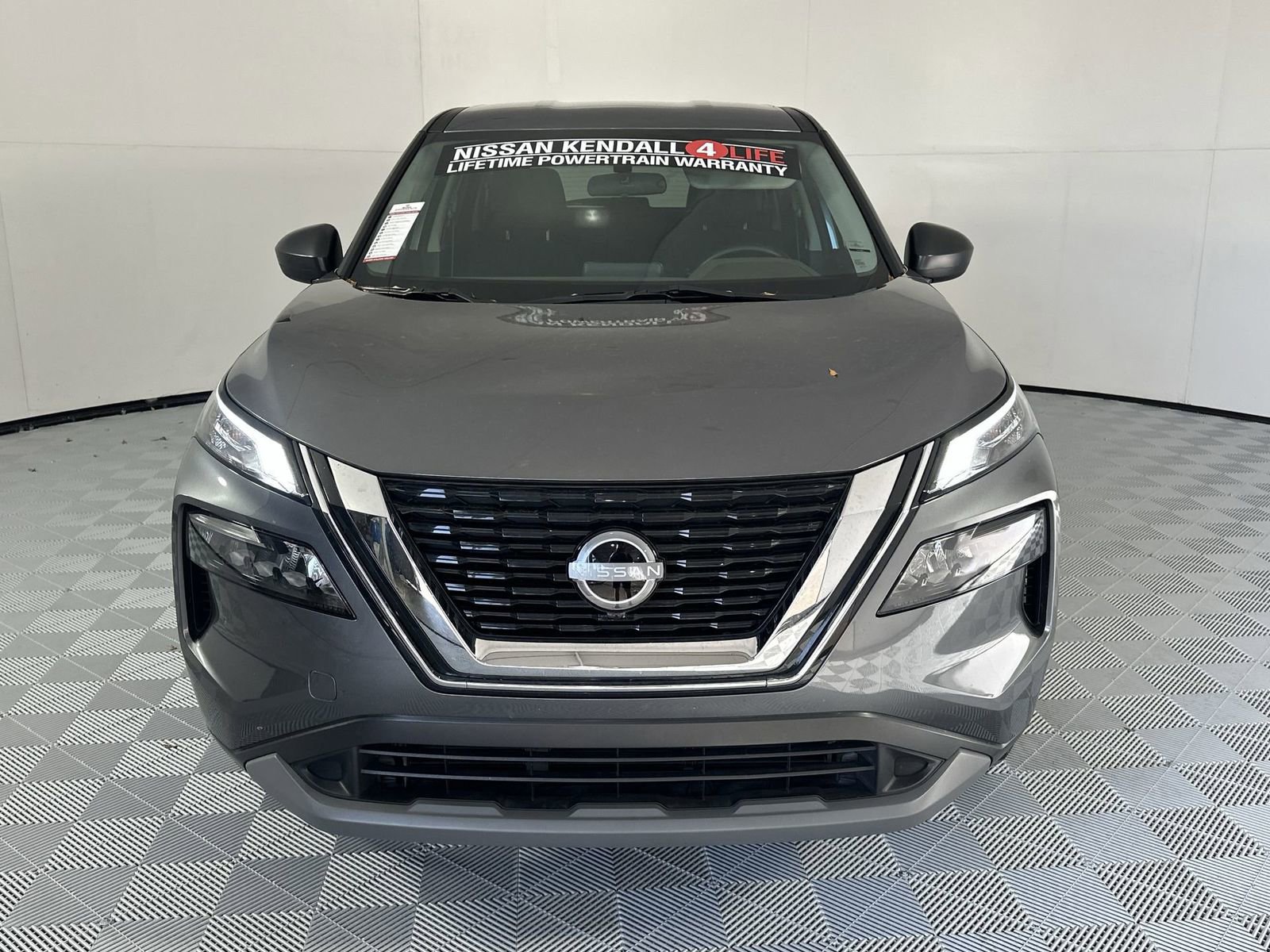 Certified 2023 Nissan Rogue S image 3