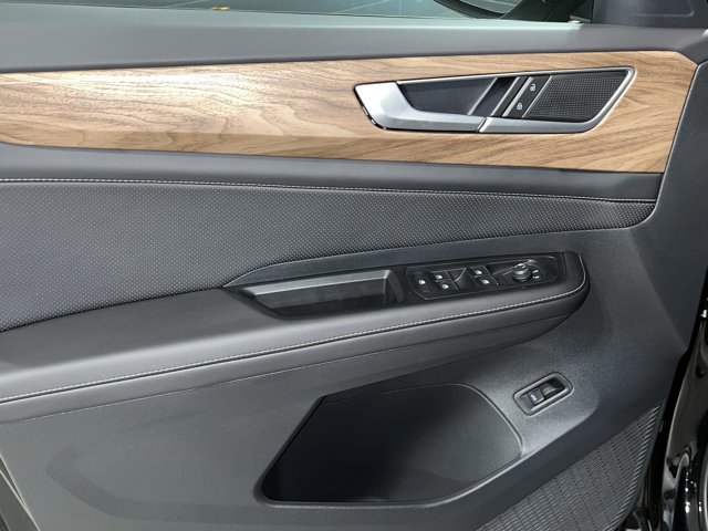 New 2026 Volkswagen Atlas SE image 18