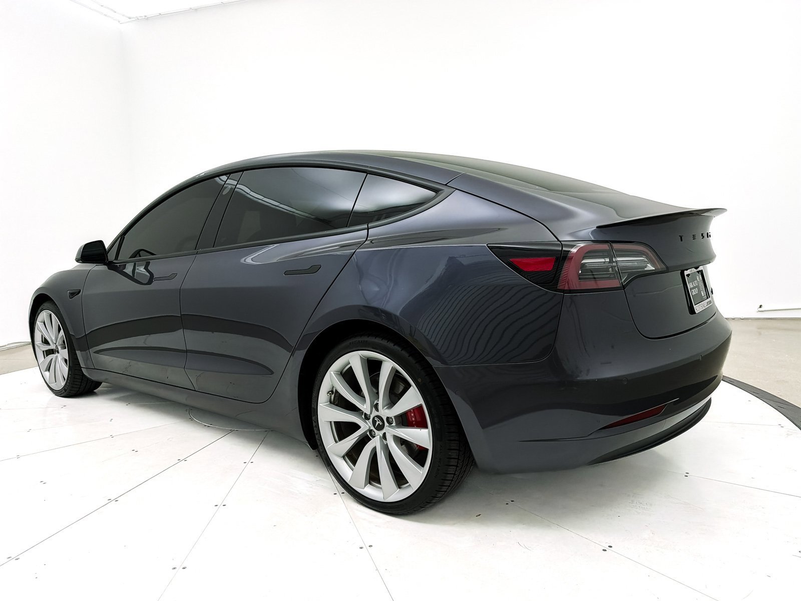 Used 2018 Tesla Model 3 Long Range image 13