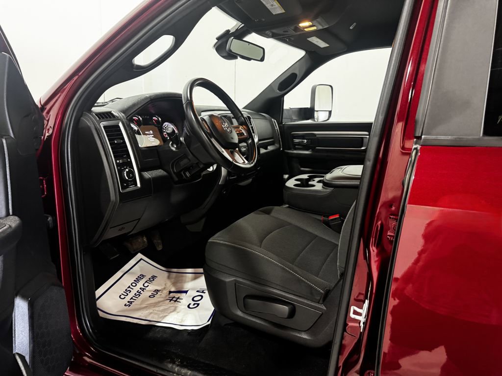Used 2022 RAM 1500 Classic Warlock image 16