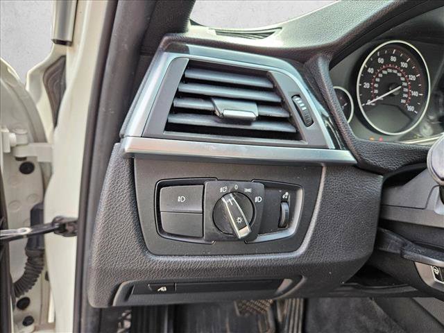 Used 2018 BMW 330i xDrive Sedan image 11