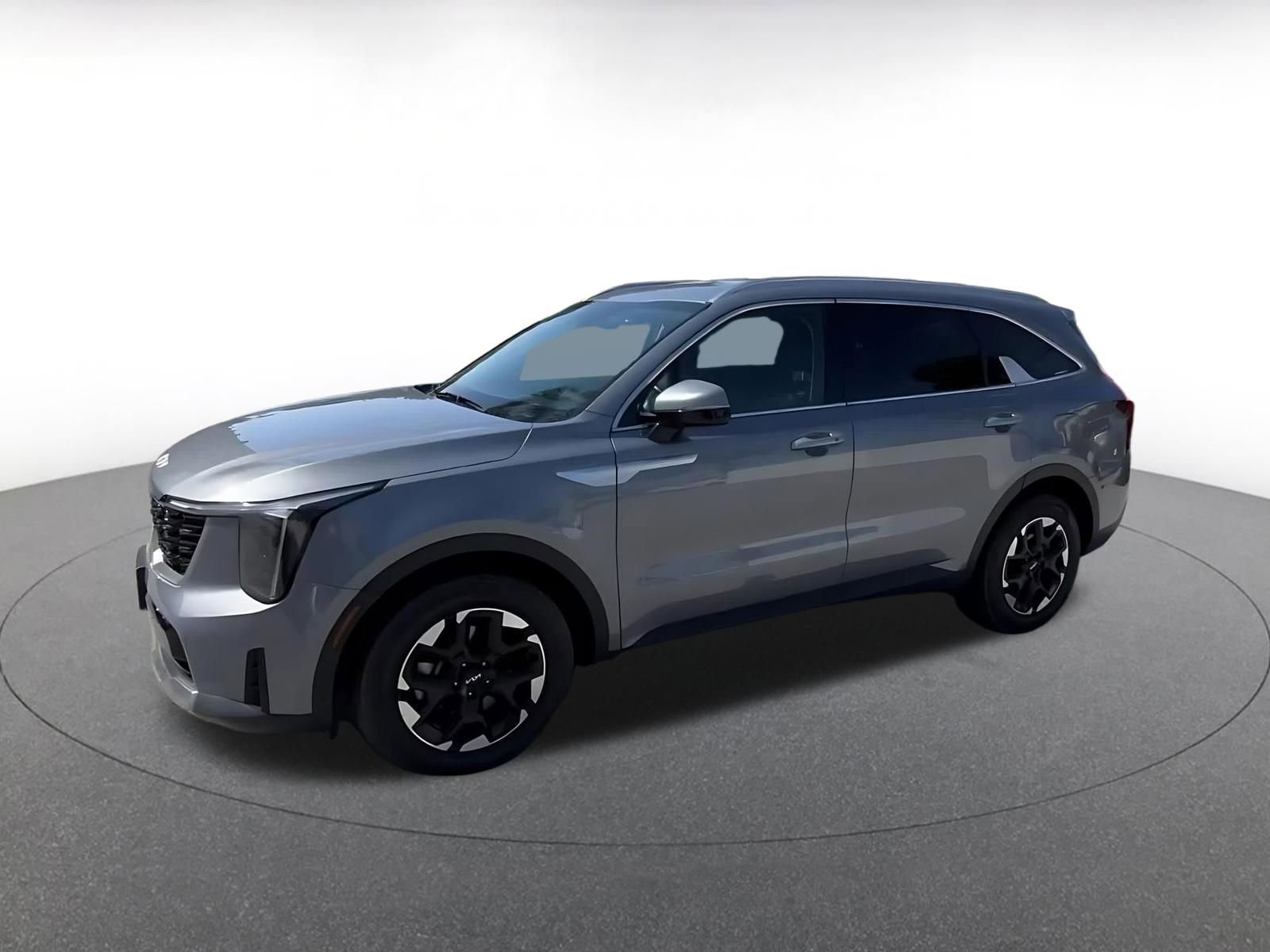 Used 2024 Kia Sorento S image 8