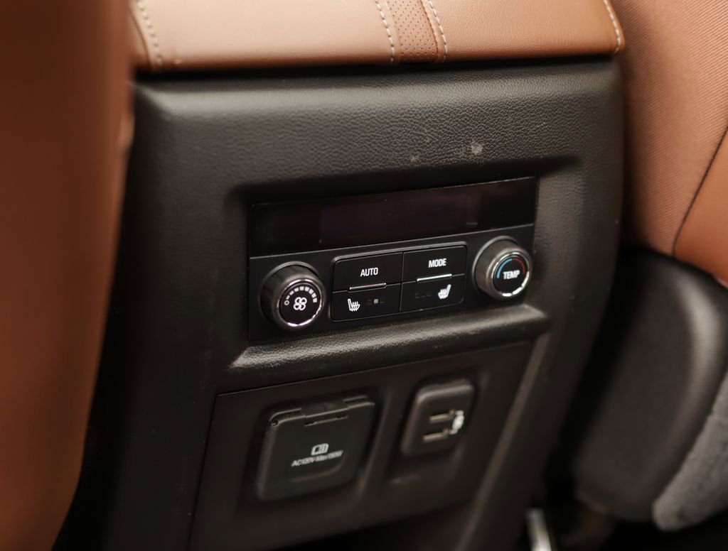 Used 2019 Chevrolet Traverse High Country image 30