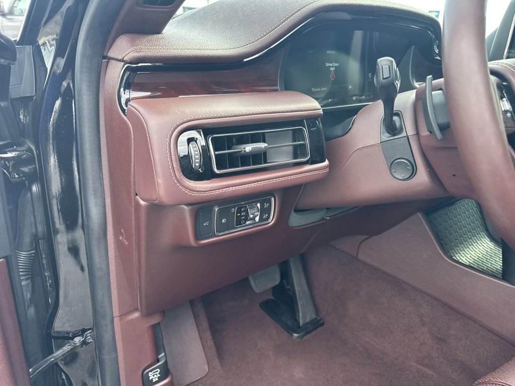 Certified 2023 Lincoln Aviator Black Label w/ Dynamic Handling Package image 25