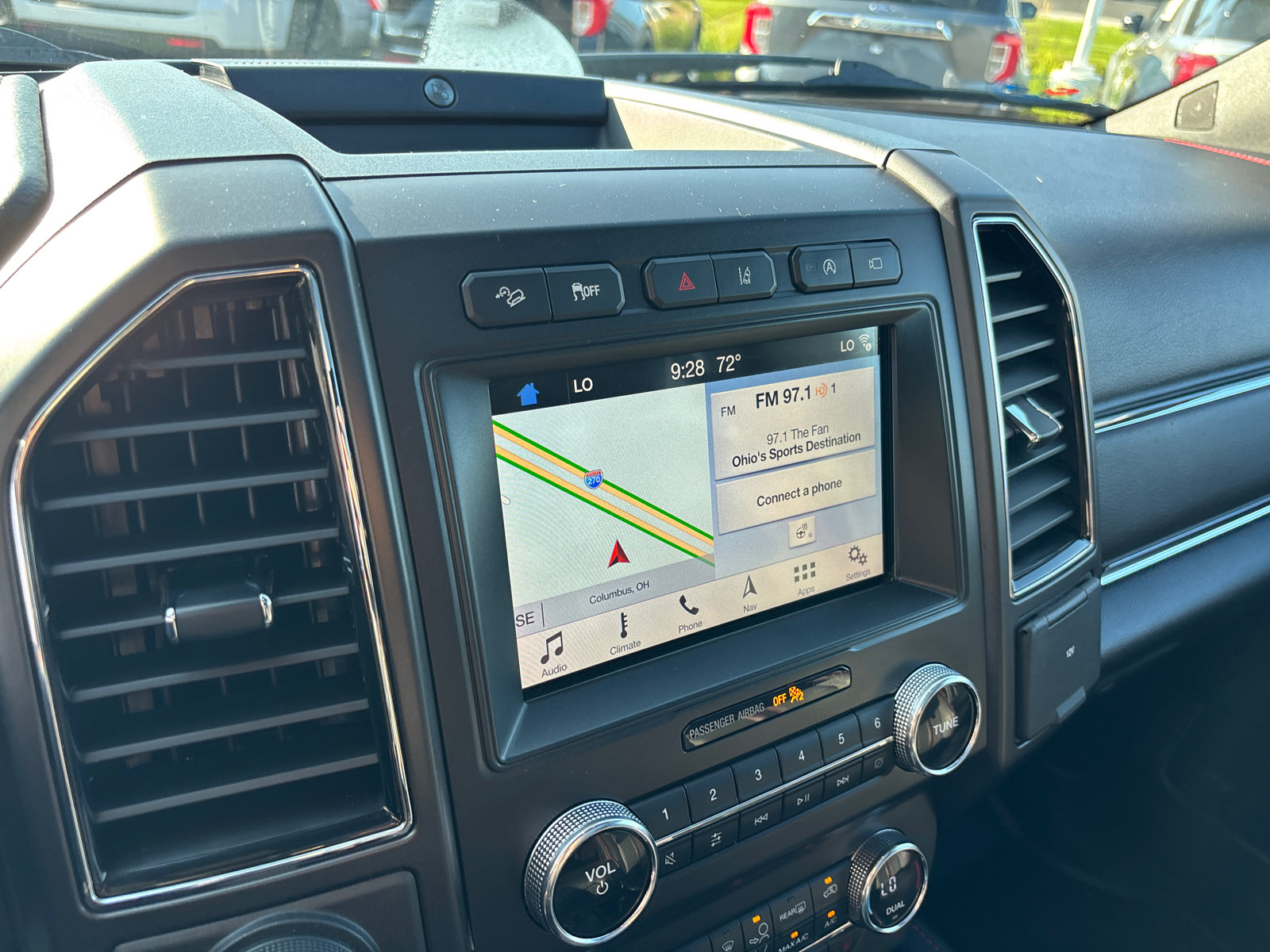 Used 2019 Ford Expedition Limited w/ Equipment Group 303A AWD/4WD image 18