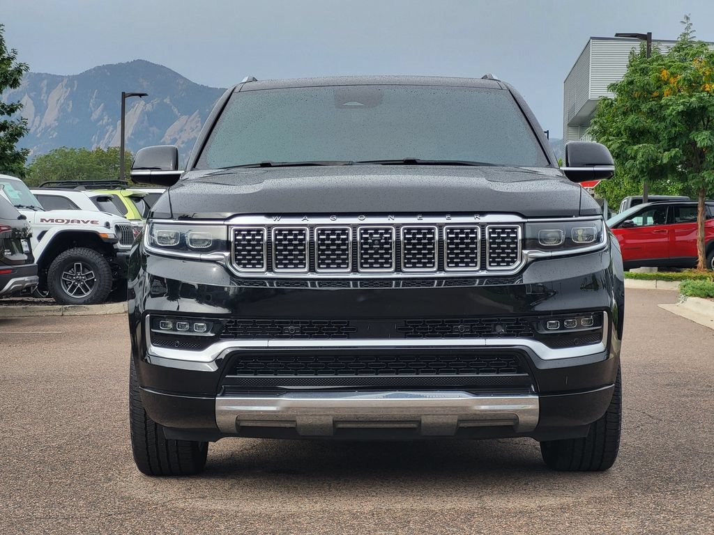 Used 2023 Jeep Grand Wagoneer Series III AWD/4WD image 2