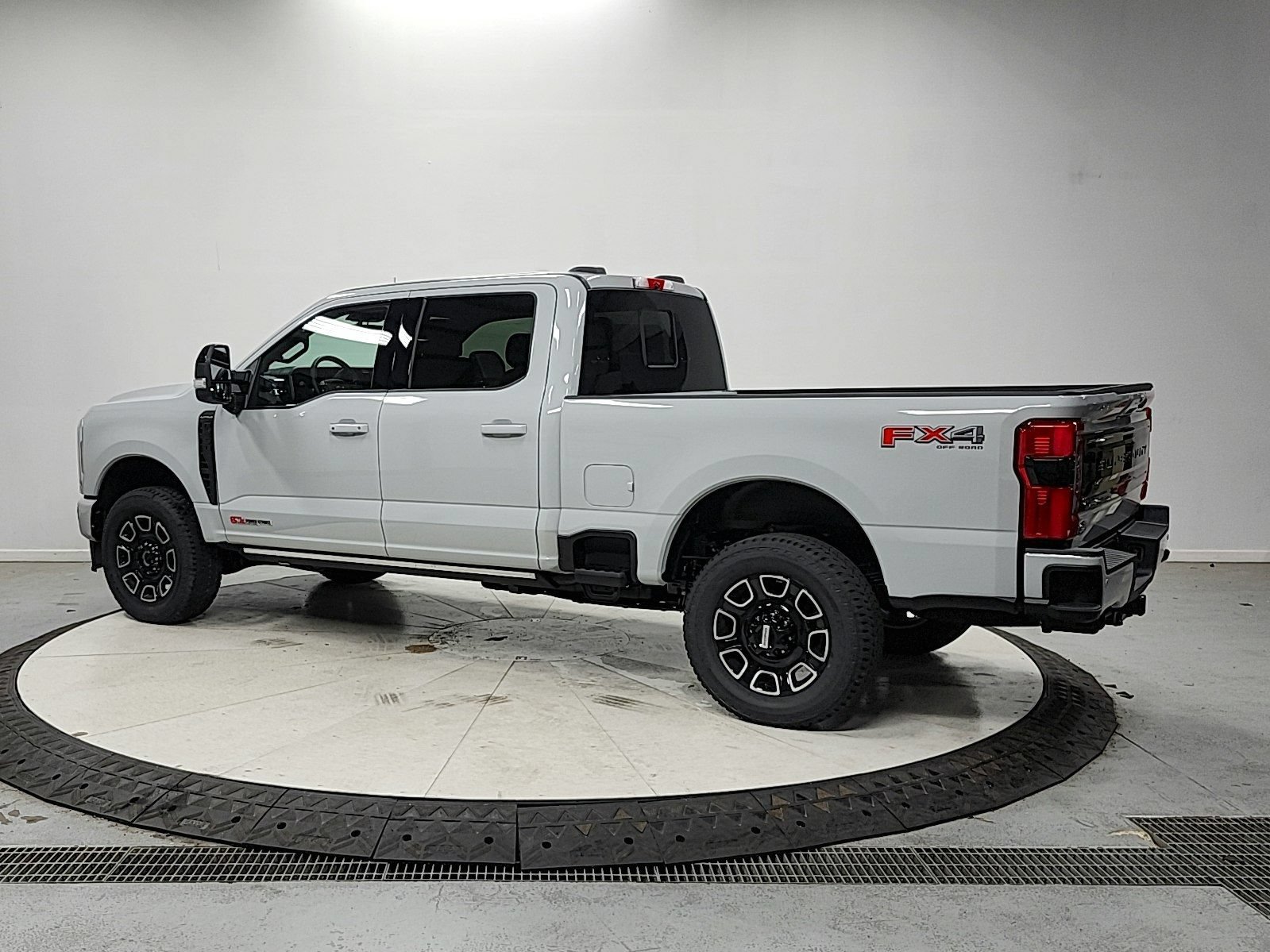 New 2026 Ford F250 Platinum AWD/4WD image 8