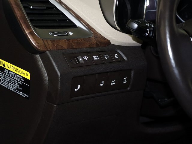 Used 2017 Hyundai Santa Fe SE Ultimate w/ Cargo Package image 27