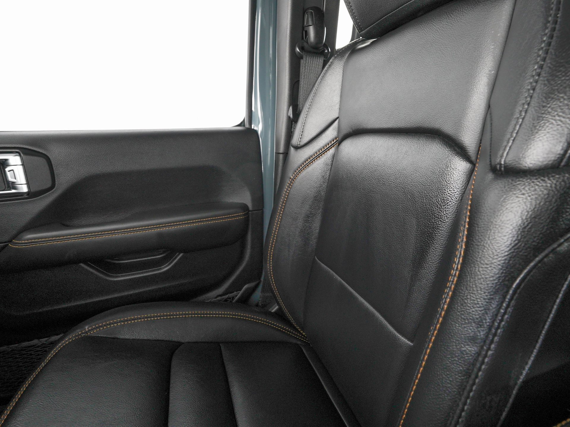 Used 2025 Jeep Gladiator Sport image 25